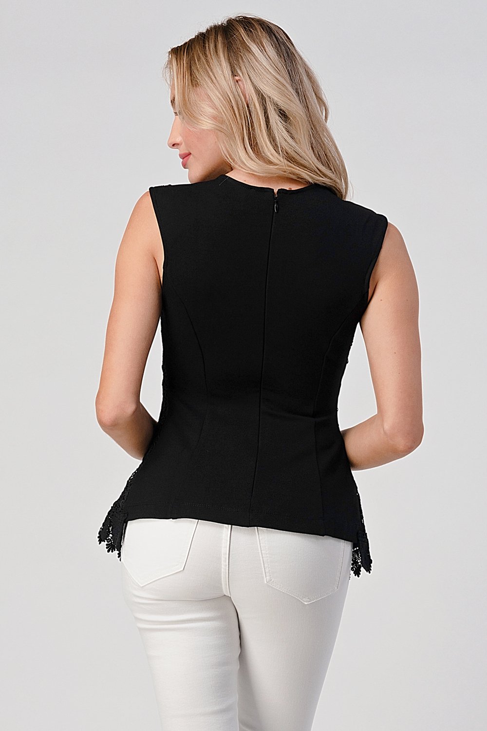 Ärmelloses Spitzen-Peplum-Top mit V-Ausschnitt
